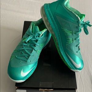 Nike Air Max Lebron X Low